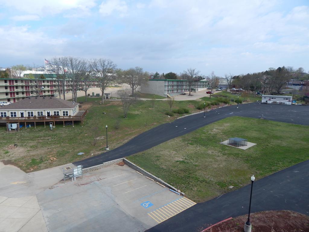 Ramada Branson Hotel And Resort Exterior foto